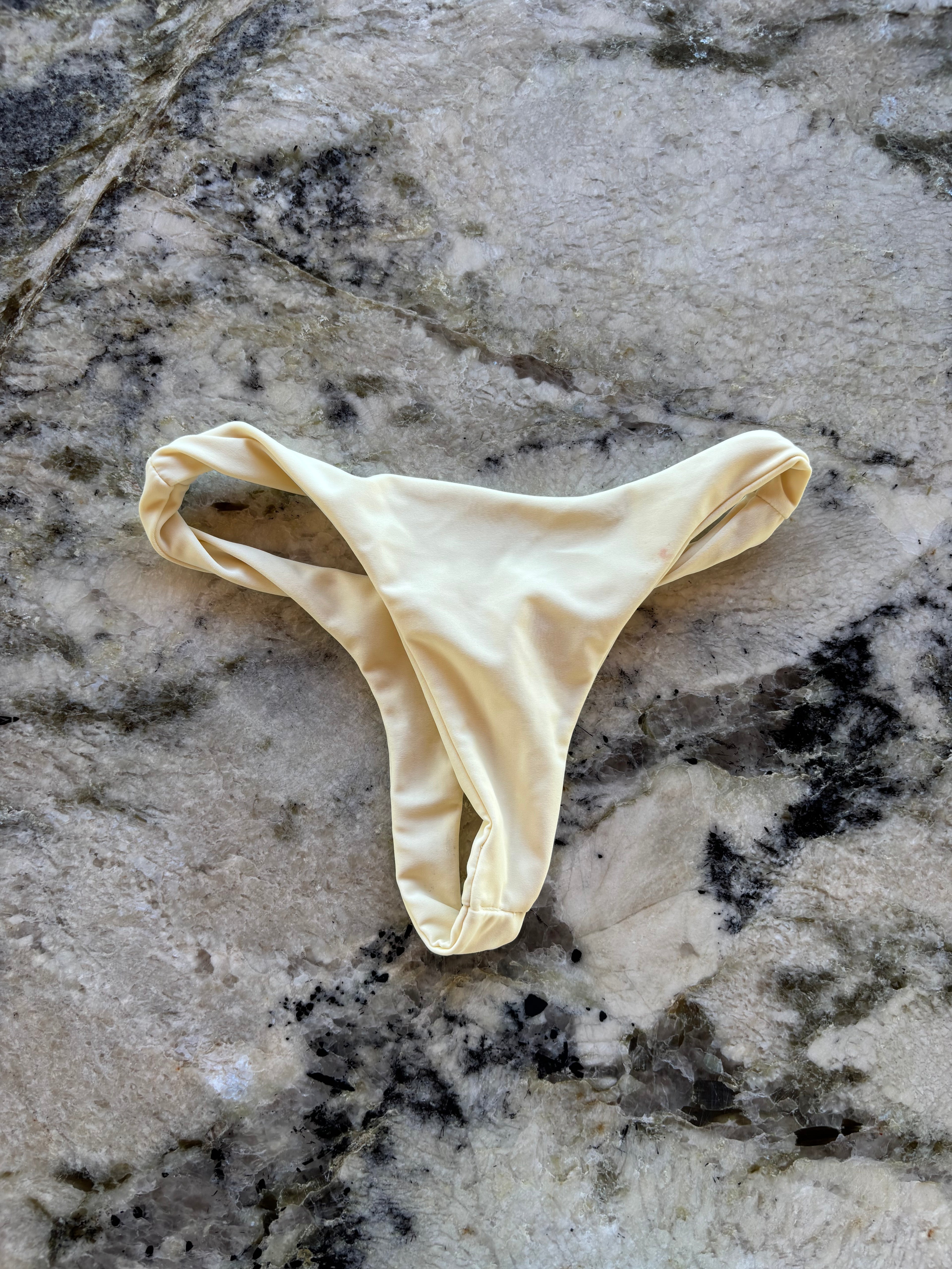 Capri Twist Bottom