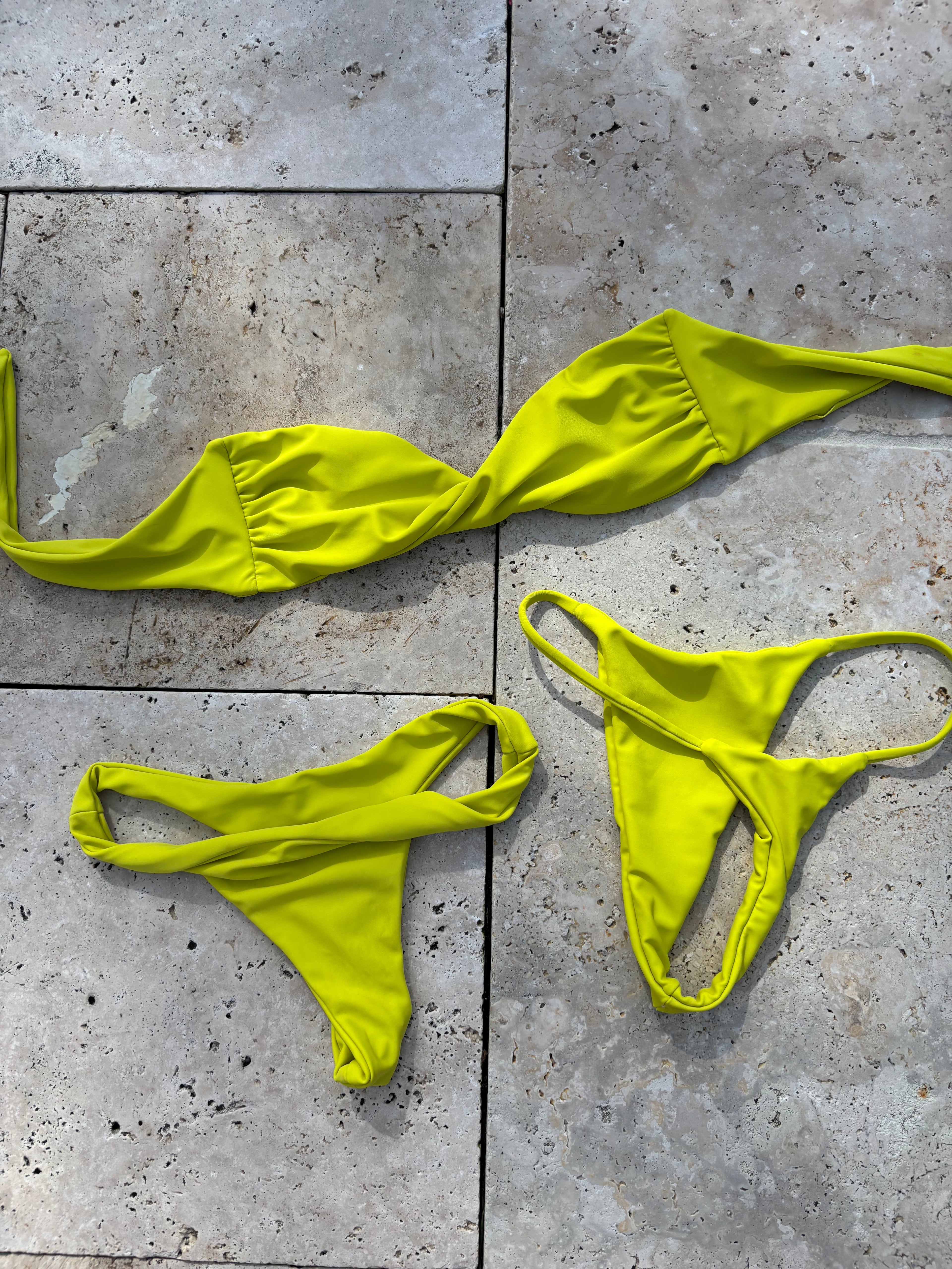 Capri Twist Bottom