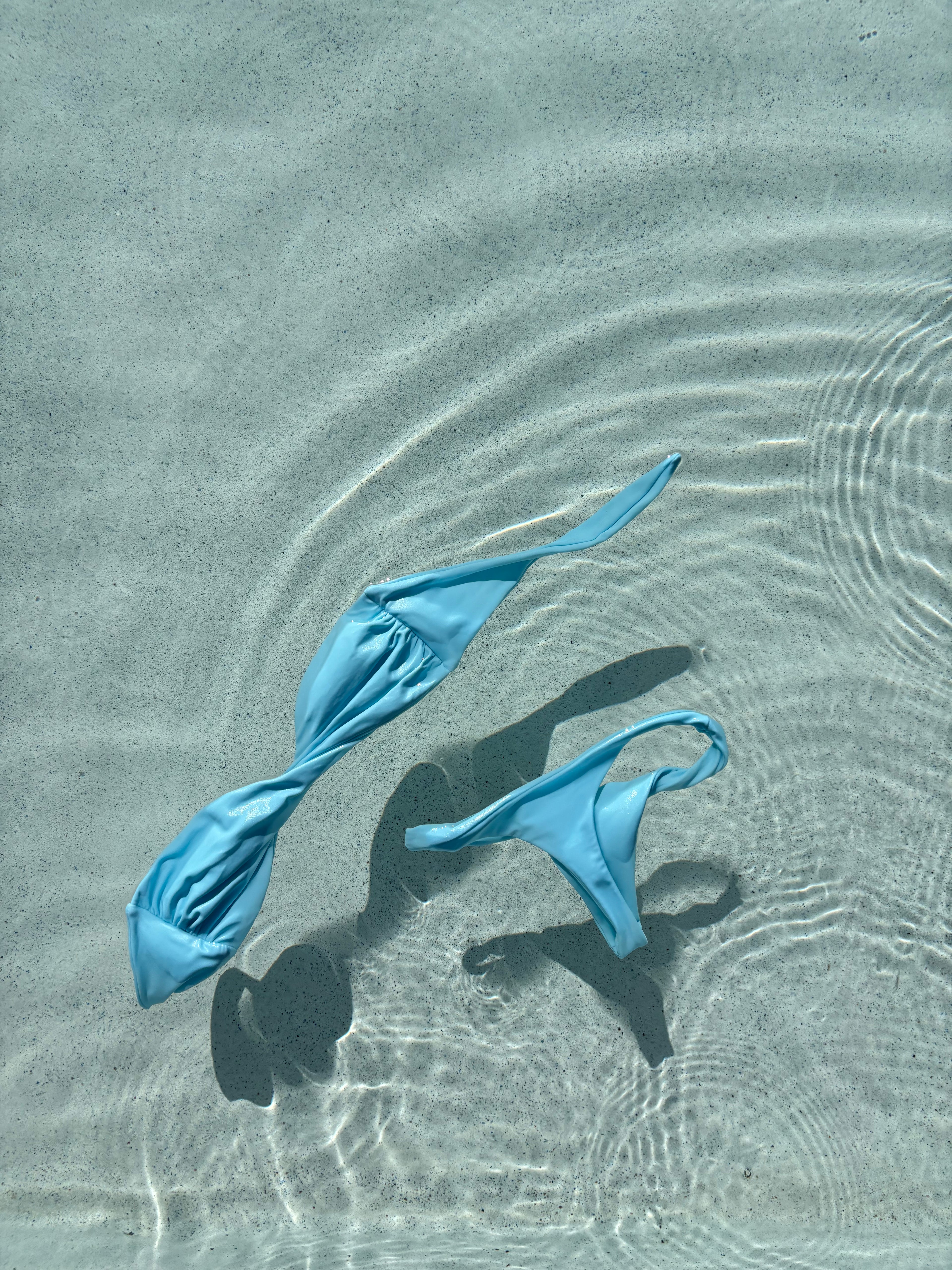 Capri Twist Top
